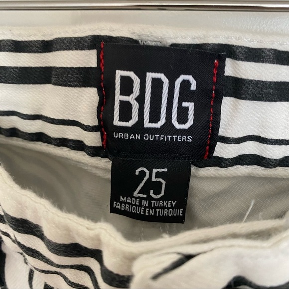 Urban Outfitters BDG Black and White Striped Kick Flare High Rise Cropped Jeans - Picture 3 of 4